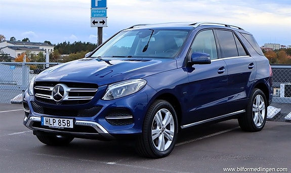 Mercedes-Benz GLE500 e 2 of 23