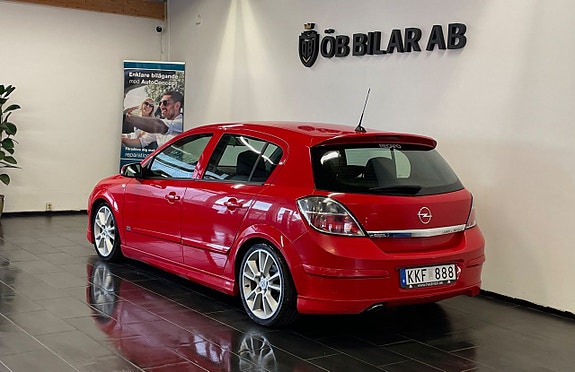 Opel Astra 3 of 5