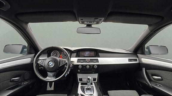 BMW 530i 10 of 24