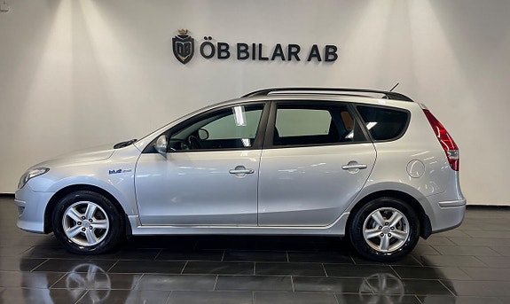 Hyundai i30 4 of 11