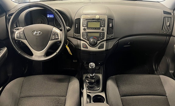 Hyundai i30 8 of 11