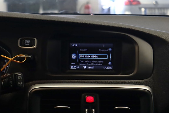 Volvo V40 19 of 21