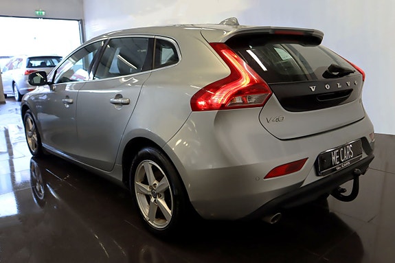 Volvo V40 8 of 21