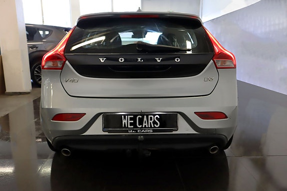 Volvo V40 9 of 21