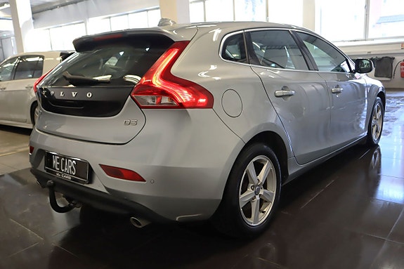 Volvo V40 11 of 21