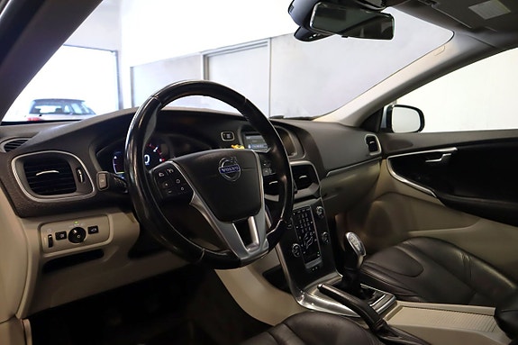Volvo V40 12 of 21