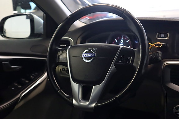 Volvo V40 13 of 21