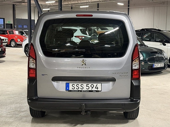 Peugeot Partner Tepee 4 of 12