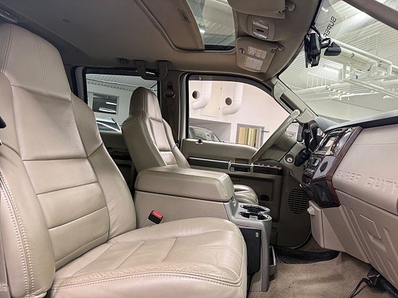 Ford F-250 6 of 14