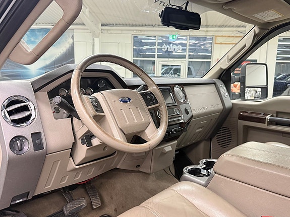 Ford F-250 8 of 14