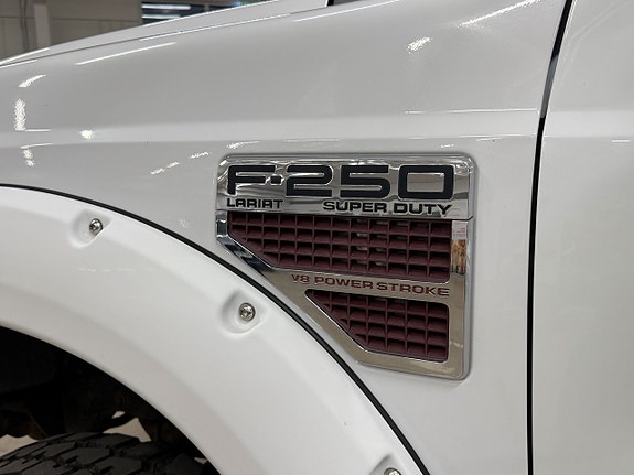 Ford F-250 14 of 14