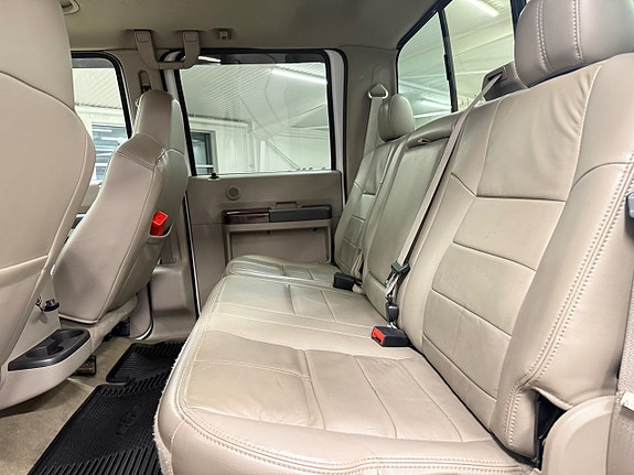 Ford F-250 7 of 14