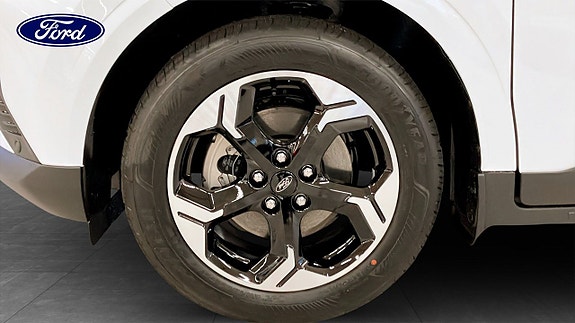 Ford E-Transit Courier 9 of 9
