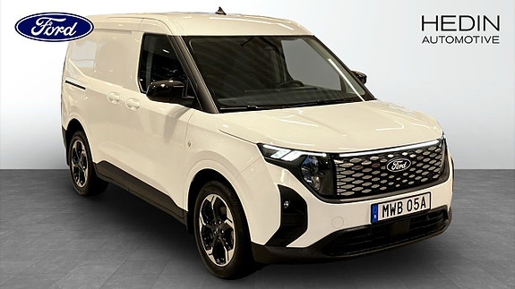 Ford E-Transit Courier 6 of 9