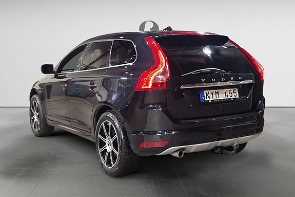 Volvo XC60 5 of 17
