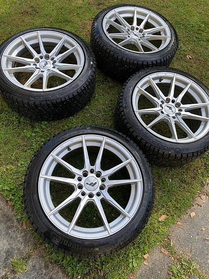 Product image 1 of 3