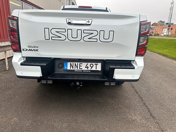 Isuzu D-max 4 of 5