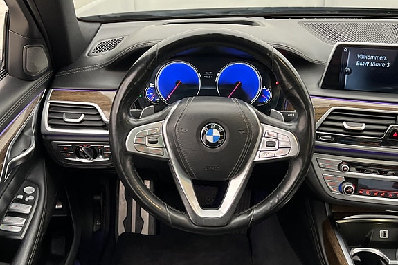 BMW 730 11 of 30
