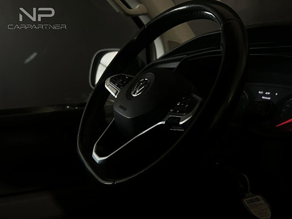 Volkswagen Transporter 14 of 26
