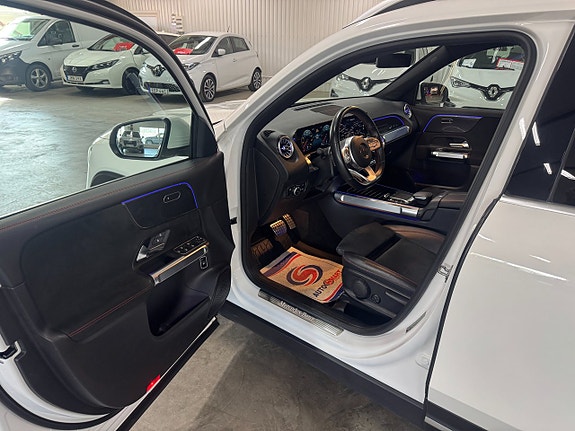 Mercedes-Benz GLB200 d 8 of 20