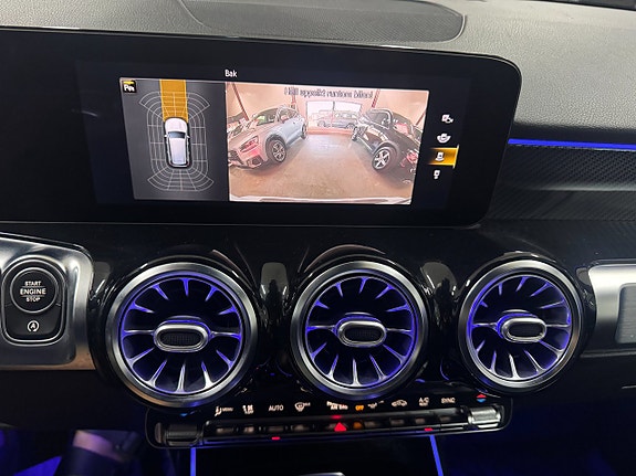 Mercedes-Benz GLB200 d 15 of 20