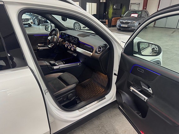 Mercedes-Benz GLB200 d 10 of 20