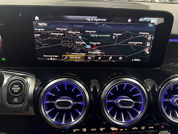 Mercedes-Benz GLB200 d 16 of 20