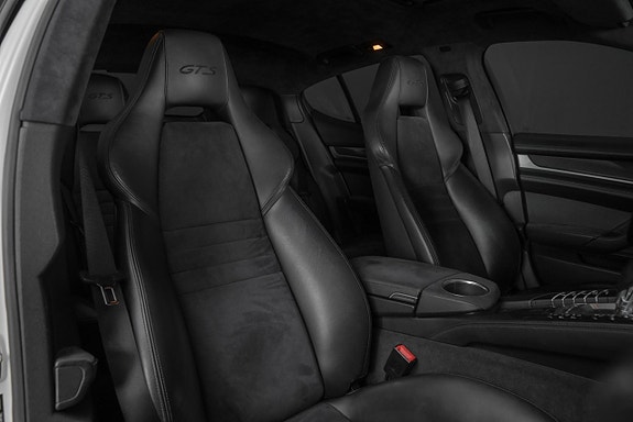 Porsche Panamera GTS 7 of 21