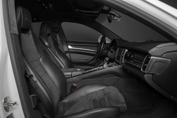 Porsche Panamera GTS 6 of 21