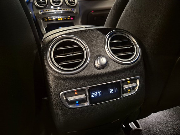 Mercedes-Benz GLC63 9 of 30