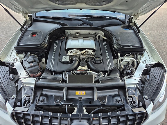 Mercedes-Benz GLC63 23 of 30