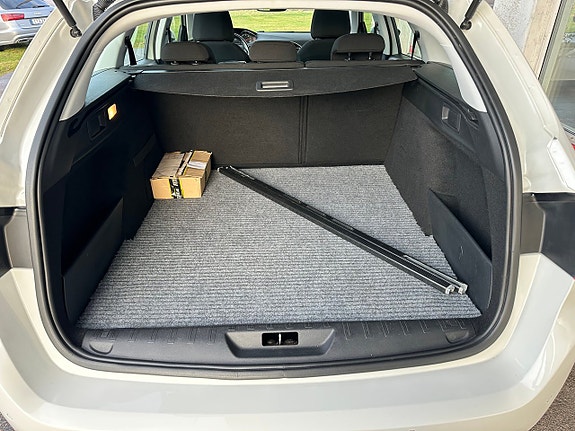 Peugeot 308 9 of 21