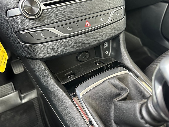 Peugeot 308 21 of 21