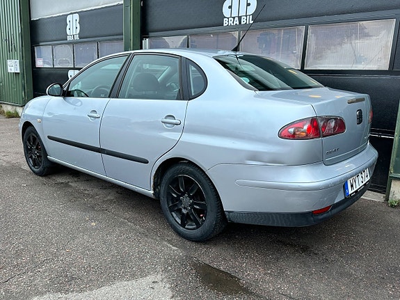Seat Cordoba 3 of 5