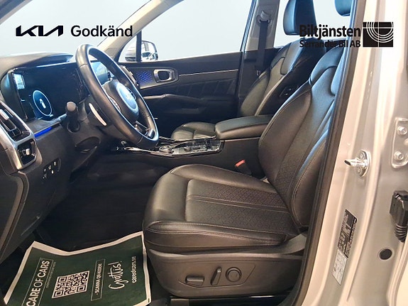 Kia Sorento 8 of 16