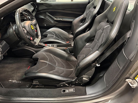Ferrari 488 Spider 9 of 17