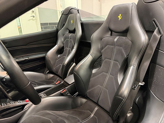Ferrari 488 Spider 10 of 17