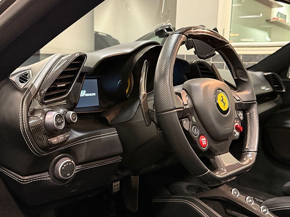 Ferrari 488 Spider 11 of 17