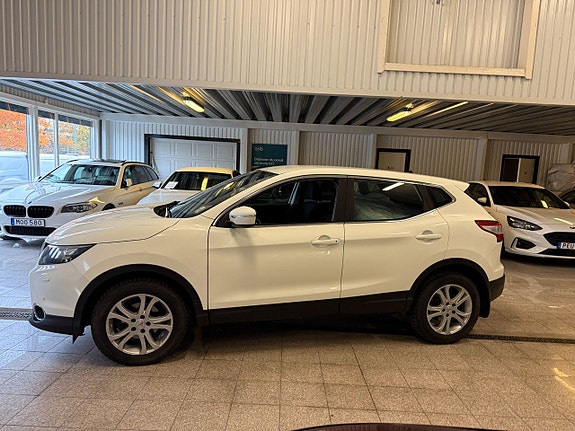 Nissan Qashqai 2 of 5