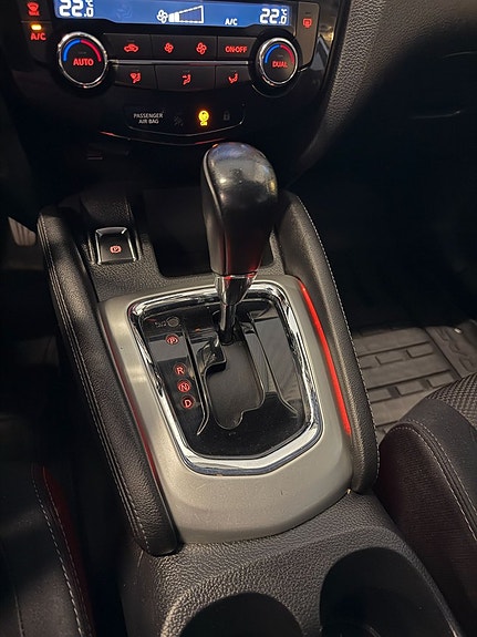 Nissan Qashqai 14 of 15