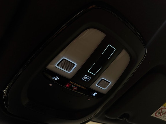 Volvo XC60 18 of 27