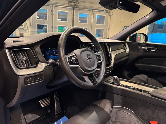 Volvo XC60 7 of 27