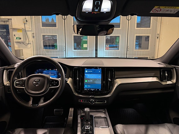 Volvo XC60 5 of 27