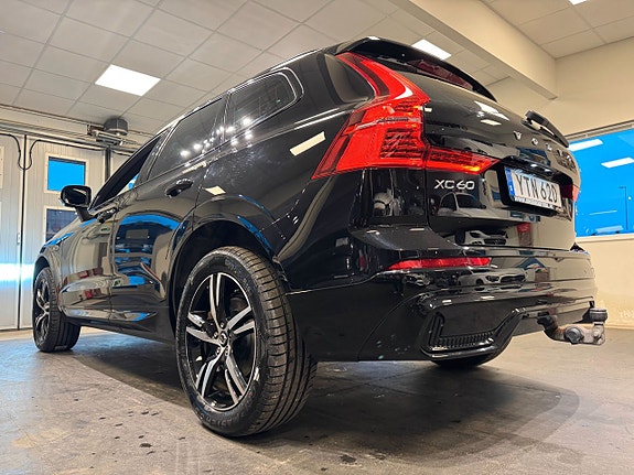 Volvo XC60 3 of 27