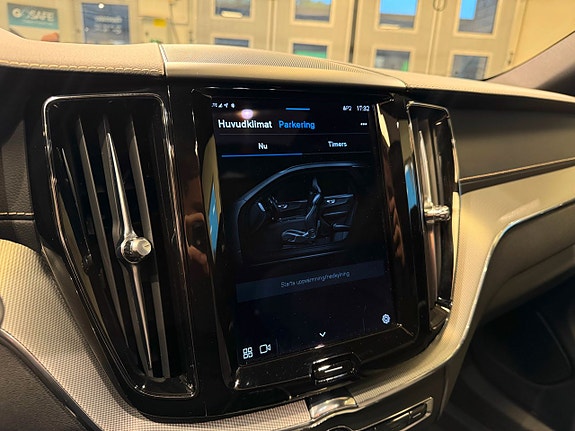 Volvo XC60 16 of 27