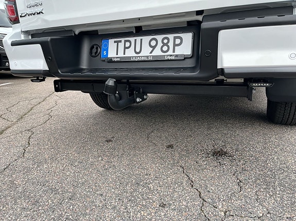 Isuzu D-max 10 of 14