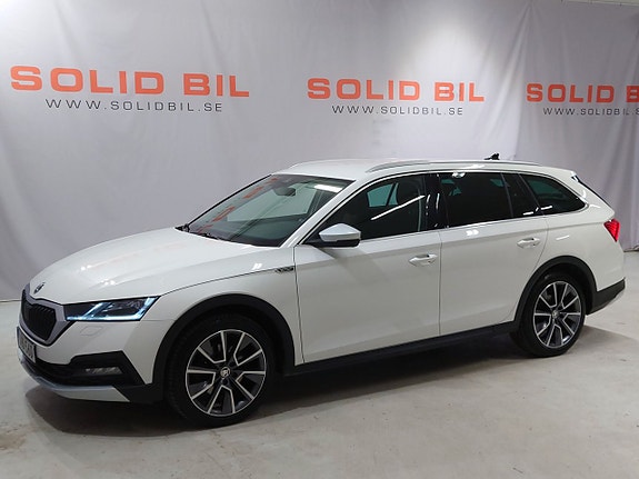 Skoda Octavia Scout 3 of 5