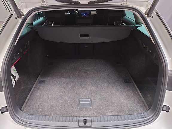 Skoda Octavia Scout 18 of 19