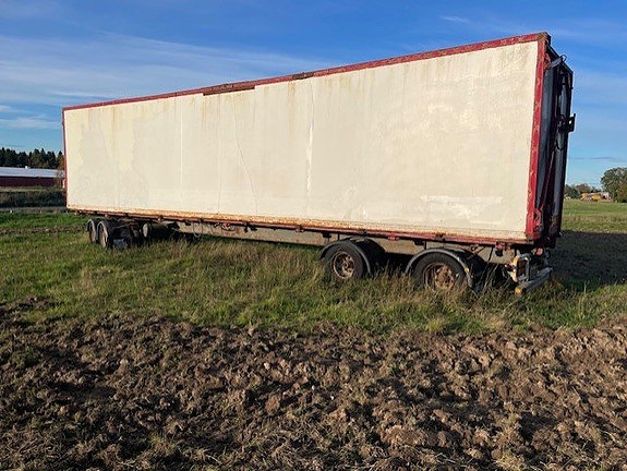 Lastbilssläp/Flisvagn/balvagn/uthyrningsplats