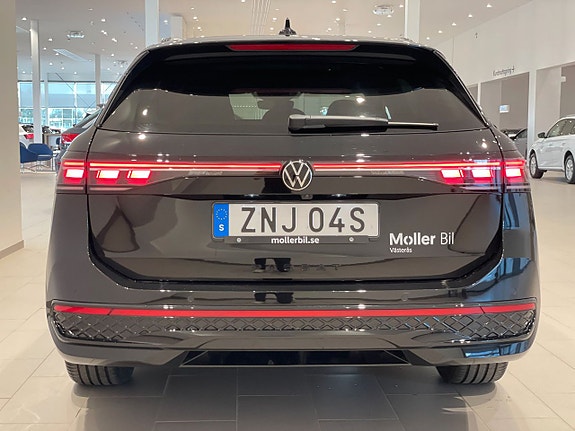 Volkswagen Passat 6 of 27